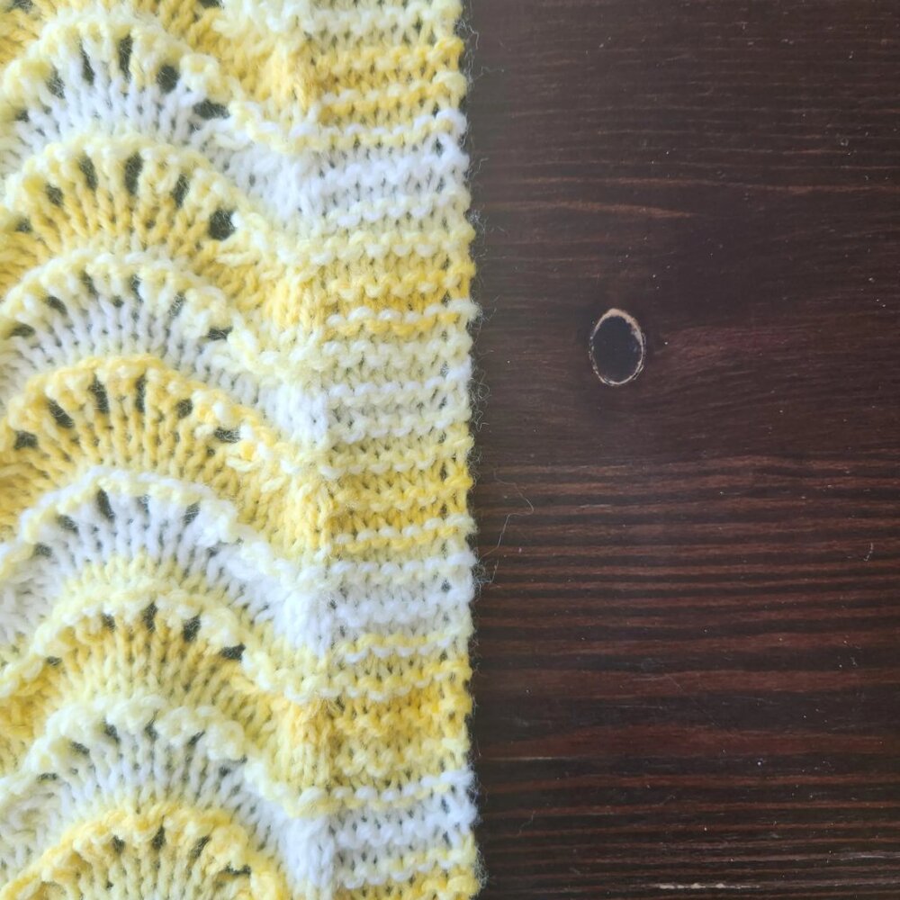 Hand Knit Blanket - Yellow Ripple - Picture 2 of 6